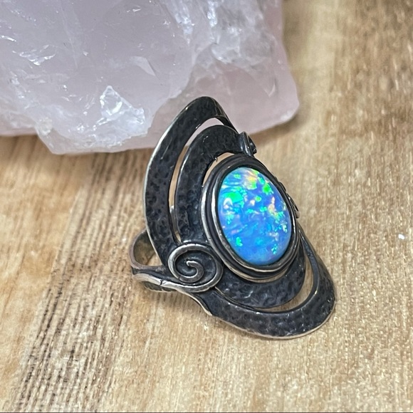 Opal ring - Picture 2 of 4